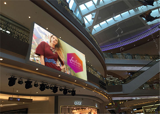 P4 indoor advertising led display For Shopping Center Stable Performance