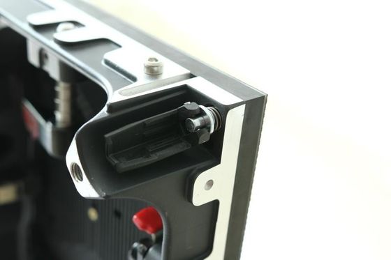 P3.91mm UHD4KS 3840Hz Outdoor Rental LED Display Screen SMD1921 ICN2153 500*500mm Cabinet Corner Protection